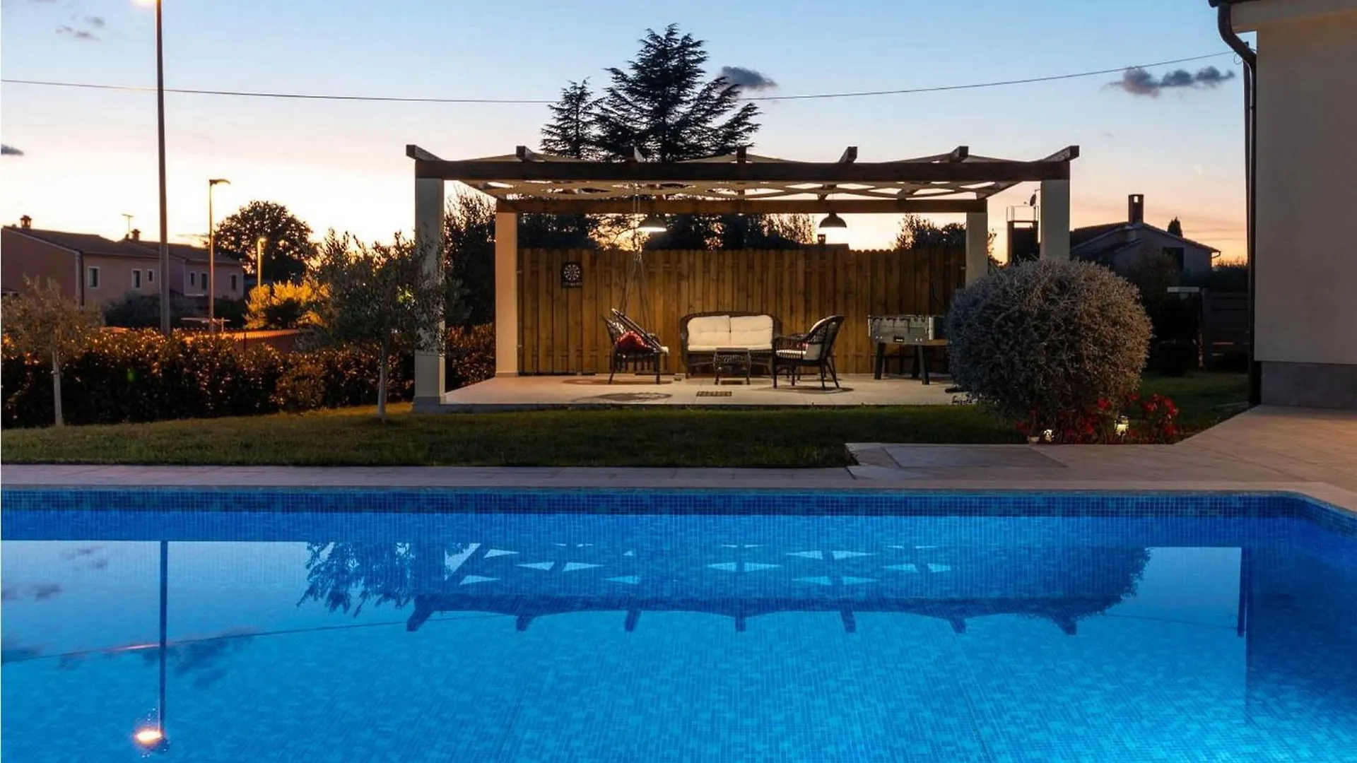 Villa Landa Labinci 0*,